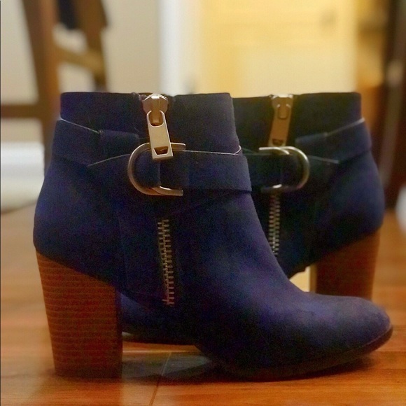 Apt. 9 Shoes - Apt. 9 Ankle Boots / Booties Size 7 Blue Suede